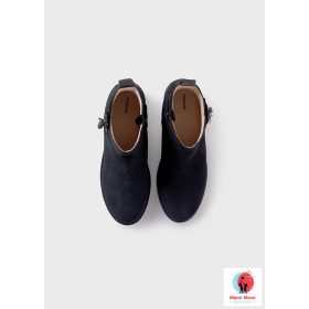 48382/27 csizma Black