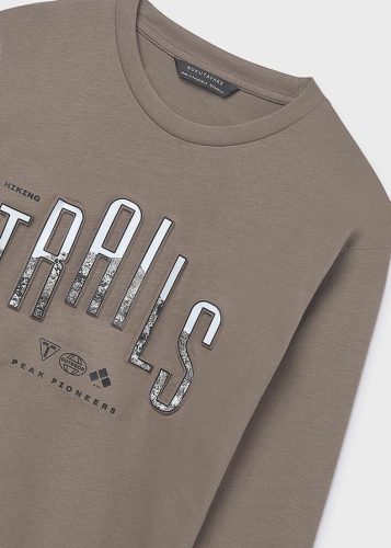 Mayoral fiú betűs póló – „Trails” felirattal, lodo (sárgás-barna)