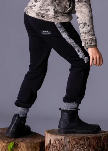 Mayoral fiú melegítő nadrág – oldalt elhelyezett mintával, fekete