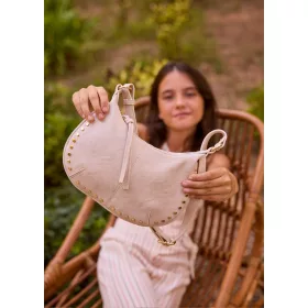 Szegecses kislány válltáska – homok